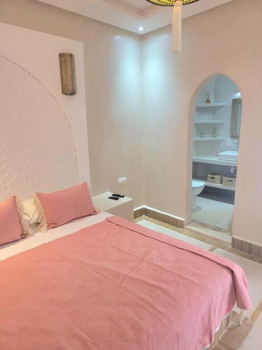 Riad Isahiac Avec Piscine En Exclusivite มาร์ราเกช ภายนอก รูปภาพ